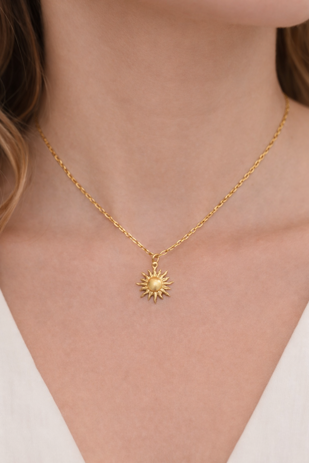 Güneş Figürlü Paslanmaz Çelik Kolye – Minimal Şık Kadın Kolye